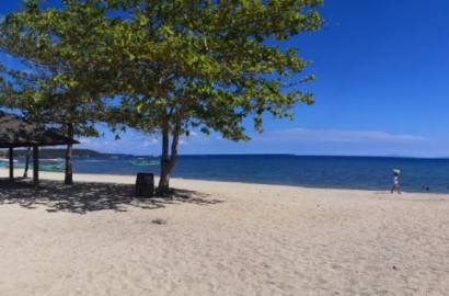 Playa, Laiya