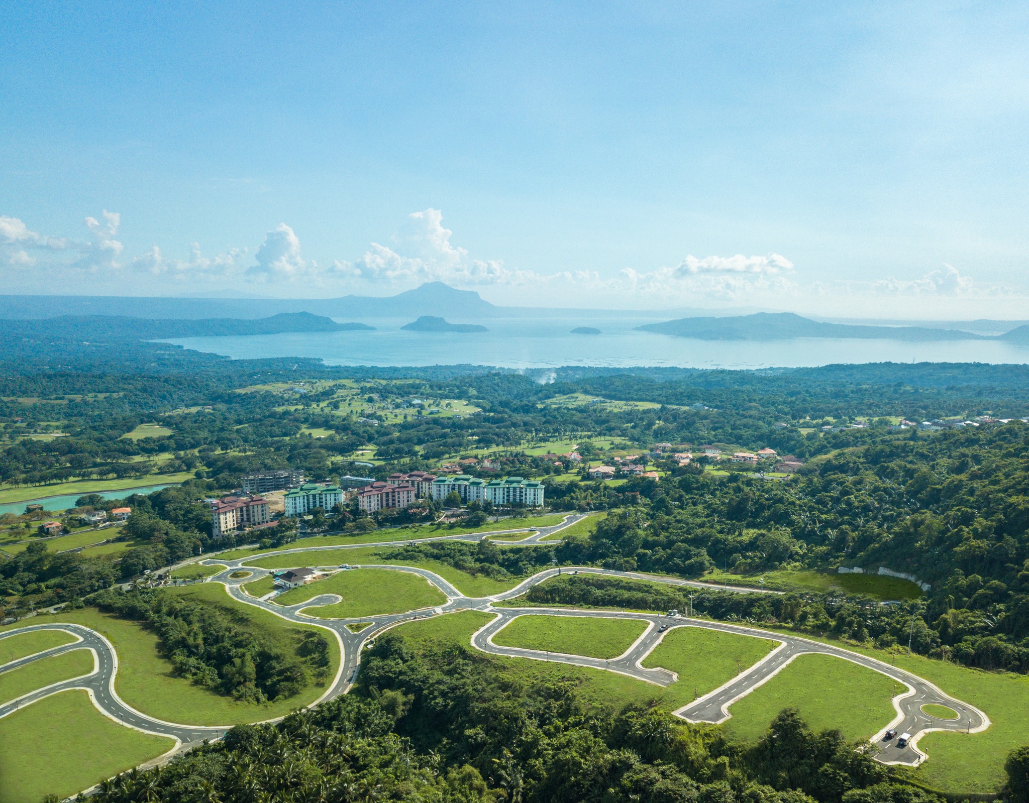 Vireya by Tagaytay Highlands